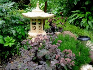 Японский уголок в саду